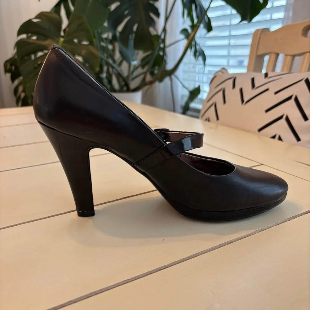 Sofft Mary Jane Heels Women’s Size 8.5 Black Leather - Picture 15 of 16